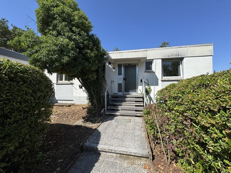 Bungalow mit sonnigem Garten und Garage